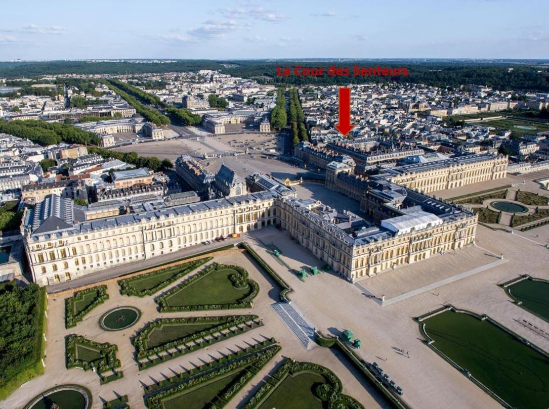 La Cour Des Senteurs / F2 Chateau De Versailles Extérieur photo