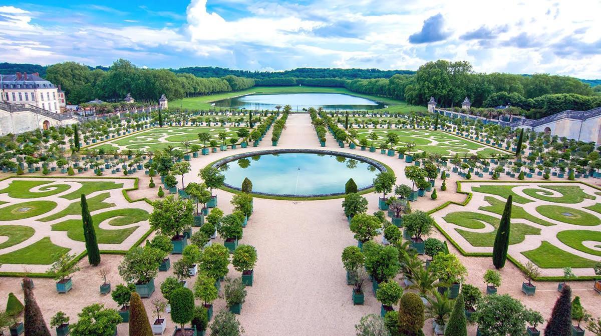 La Cour Des Senteurs / F2 Chateau De Versailles Extérieur photo